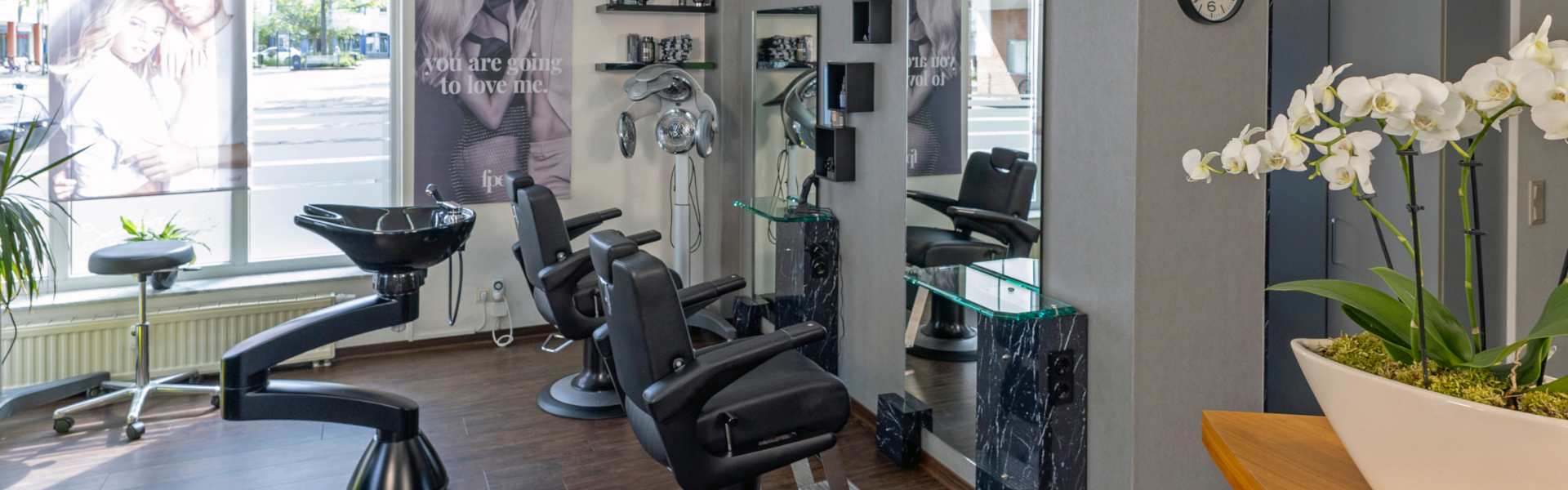 Salon von innen